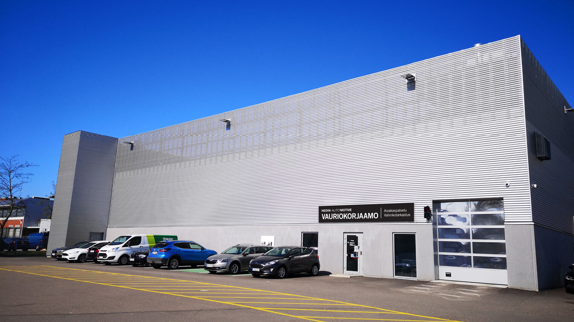Kuva toimipisteestä Hedin Automotive Helsinki vauriokorjaamo