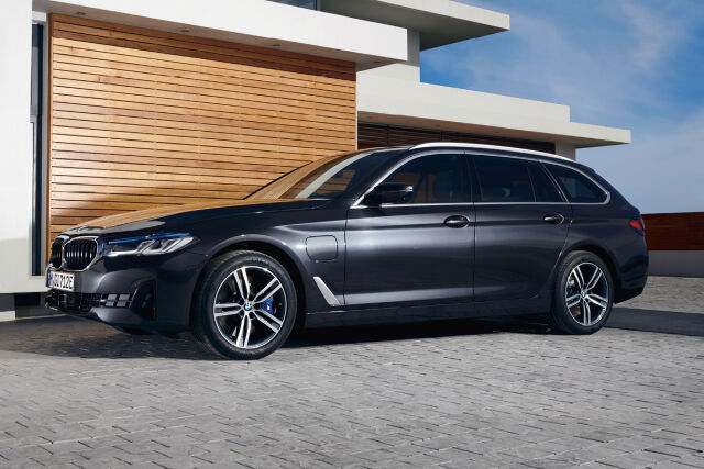 Erä BMW-malleja huippueduin.