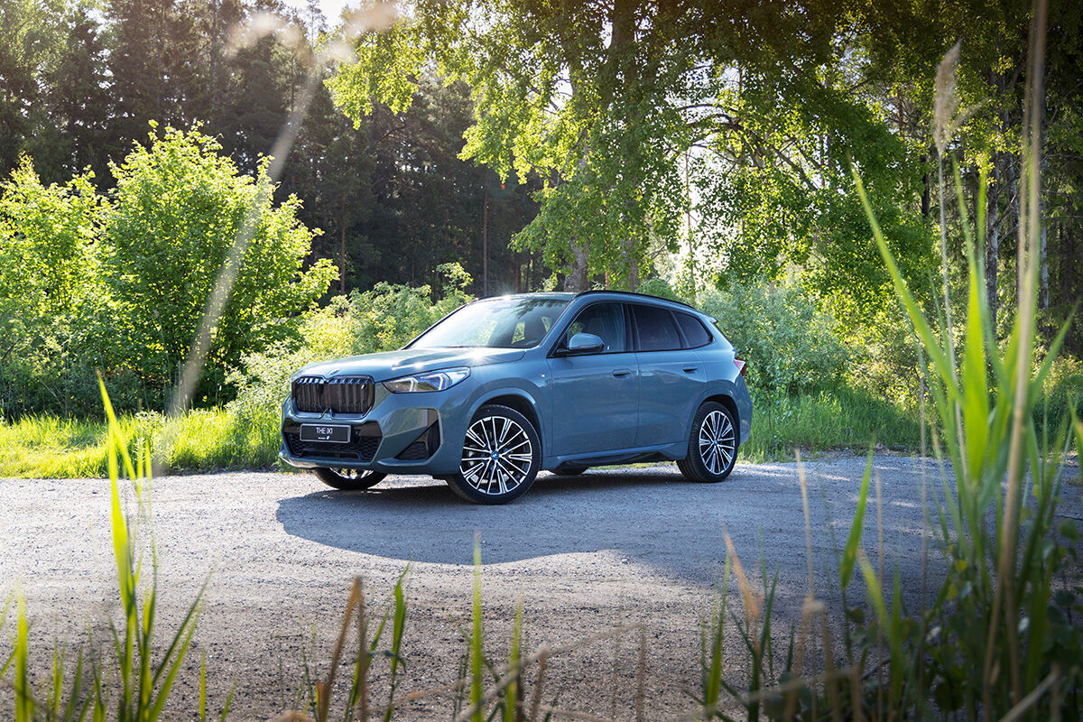 BMW täyssähköinen iX1 yksityisleasingillä alk 599 €/kk ilman käsirahaa.