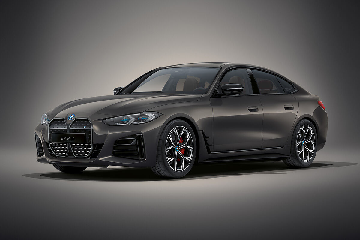 Erä BMW i4 eDrive 40 malleja huippuedullisesti. Vain nopeimmille!