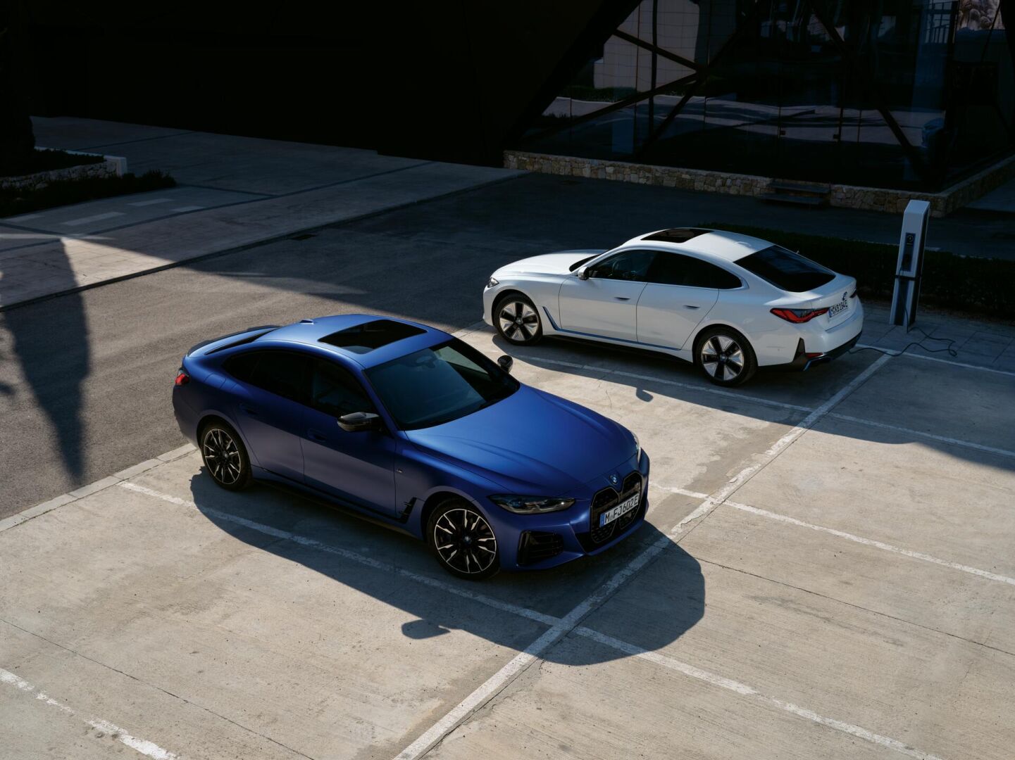 BMW yksityisleasingillä mm. huippusuositut BMW i4 alk. 599 €/kk ja X3 30e 699 €/kk!