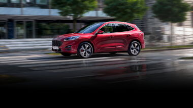 Uuden Ford Kuga ladattavan hybridin ostajalle talvirenkaat 0 €.