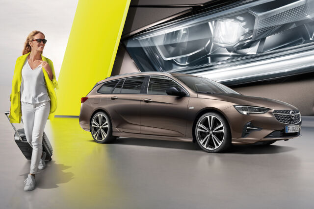 Täydellisesti varusteltu Opel Insignia Laakkoselta 0 % korolla.