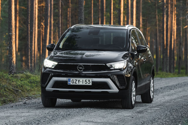 Erä Opel Crossland -malleja juhlahintaan alk. 22.990 €